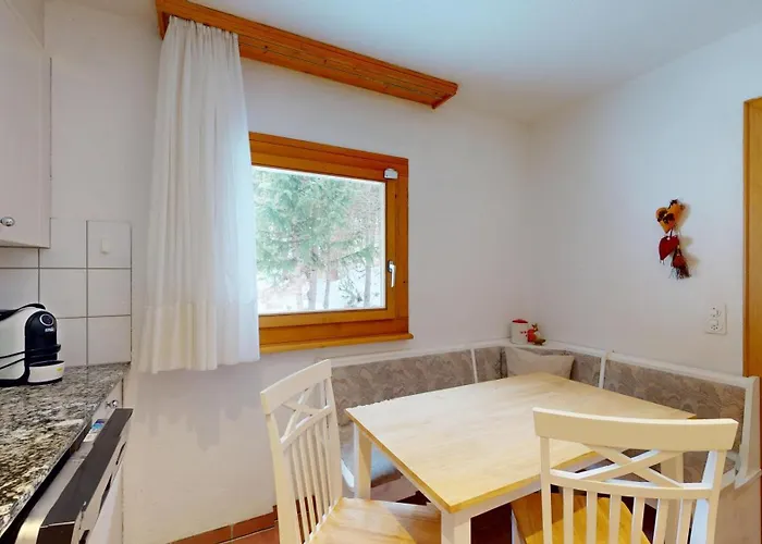 Abitaziun Trais Tschiervs D4 - アパート